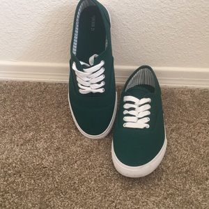 Green shoes